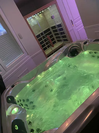 Image de Eaux Spa - Jacuzzi & Sauna