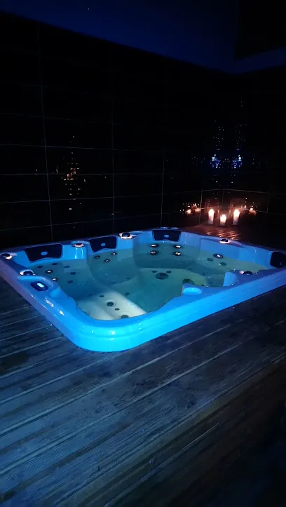 Image de Spa Factory Wattrelos - Jacuzzi Privatif & Spa Romantique